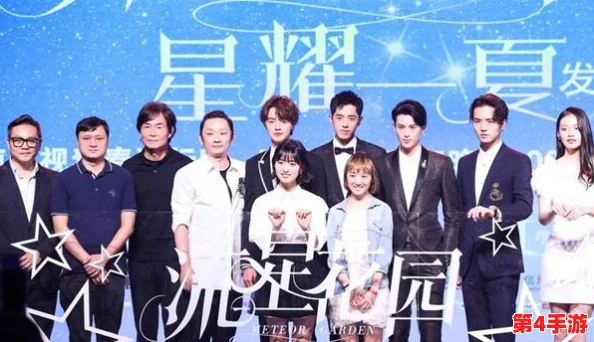 坤坤戳进桃子，粉丝纷纷表示期待他的创意再现，带来更多惊喜与欢乐！
