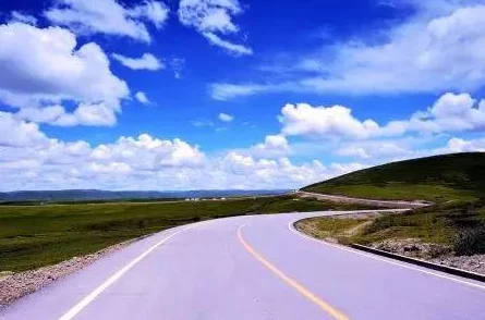 18岁已带好纸巾上高速，青春无畏的旅途与意外的感动交织在一起