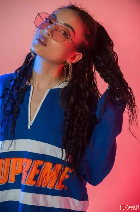 十八岁新疆女RAPPER：沙漠玫瑰绽放，用韵律点燃西域之夜