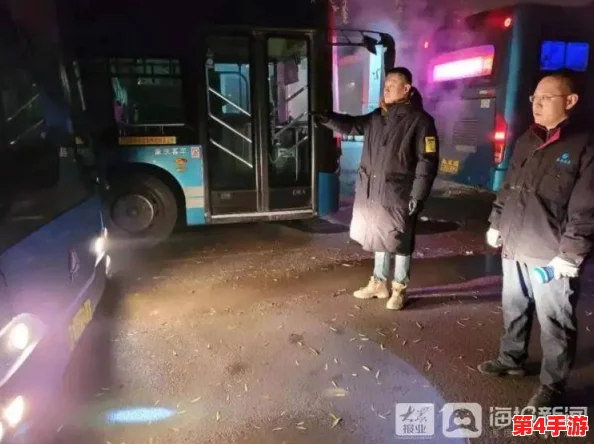 公车上雪柔被猛烈进入，网友热议：这场景真是让人心跳加速