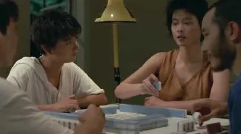 一男一女打扑克不盖被子,谁是最后的赢家?牌桌上的暗战一触即发 一男一女打扑克不盖被子,谁是最后的赢家?牌桌上的暗战一触即发