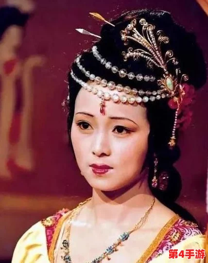 贾宝玉王熙凤轿中大战：揭示了两位主角在复杂人际关系中的冲突与情感纠葛，反映出封建社会的压迫与个体挣扎