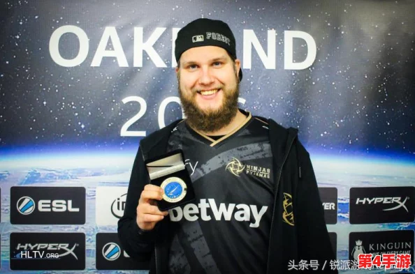 暴躁少女csgo一：网友热议她的游戏技术太厉害，频频翻盘让人佩服不已，纷纷表示要学习她的操作技巧！