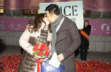 锵锵锵锵锵游戏在线播放，尽享欢乐时光，带你进入刺激的游戏世界！