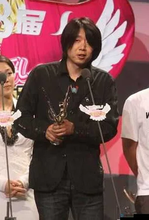 黑人双人rapper评,中国老狼：用户评价称其音乐风格独特，歌词深刻，引发强烈共鸣与思考