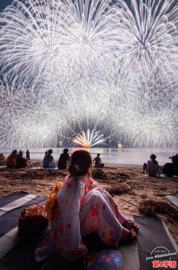 花火流眼泪翻白眼流口水,近日一场烟花表演引发观众热议,现场气氛瞬间变得紧张 花火流眼泪翻白眼流口水,近日一场烟花表演引发观众热议,现场气氛瞬间变得紧张