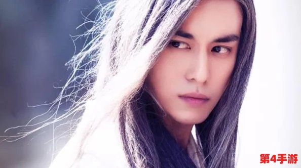 药老照顾深山里怀孕的薰儿，村民纷纷前来献爱心，共同守护母婴健康安全