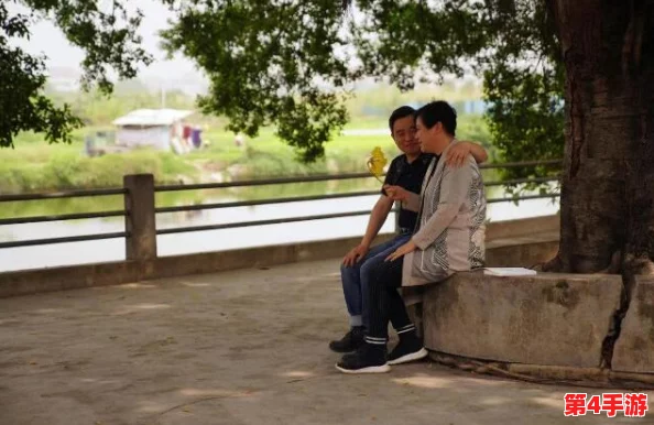 男同与农民工小伙子的理解：在社会边缘的爱情与奋斗故事