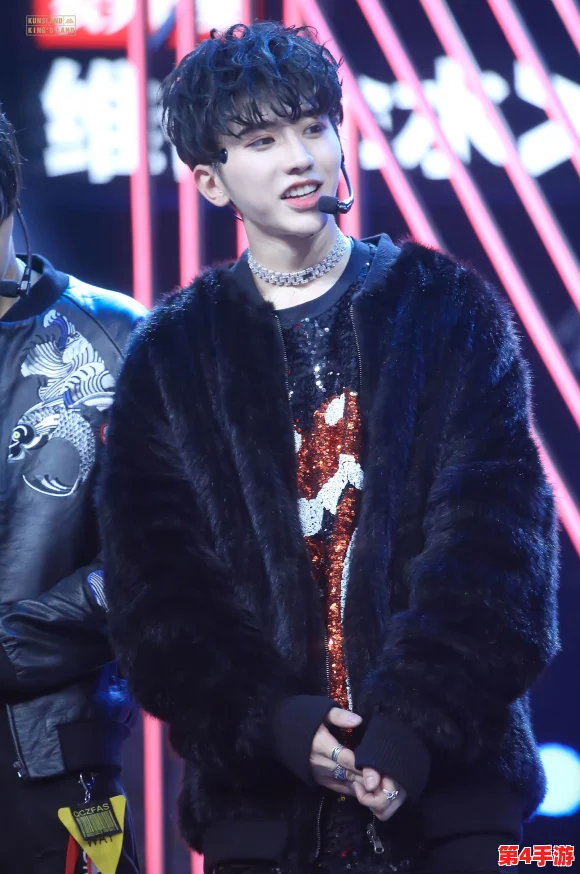 男人的坤坤扎进女人的坤坤里开元，水乳交融，共同繁荣