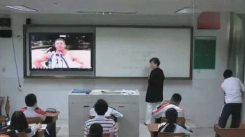 老师上课跳D突然被开到最大视频，真是出乎意料、令人瞠目结舌的精彩瞬间！