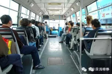 公交车里揉到高潮嗯啊闺蜜视频引发热议,专家呼吁加强公共场所文明行为教育与管理 公交车里揉到高潮嗯啊闺蜜视频引发热议,专家呼吁加强公共场所文明行为教育与管理