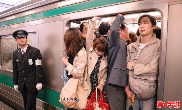 揭秘地铁逃生游戏：探寻最小地图“密室逃亡”的极致挑战体验！