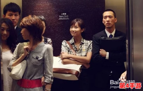 男人将坤坤赛季女人定眼,展现出对女性力量的尊重与欣赏,传递积极向上的社会价值观 男人将坤坤赛季女人定眼,展现出对女性力量的尊重与欣赏,传递积极向上的社会价值观