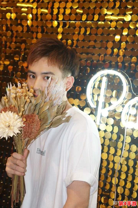 帅男鸭Gay1069：用户评价热烈，颜值与才华并存的完美选择，让人心动不已！