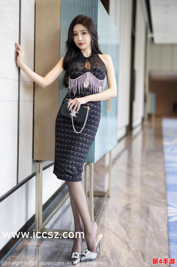 纳西妲腿法娴熟脚法澎湃新闻，近日在一场国际比赛中展现出惊人技巧，引发广泛关注与讨论