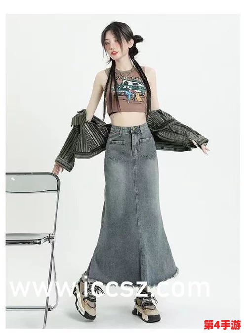 美女校花张开腿让我直播，展现青春魅力与自信风采的精彩瞬间