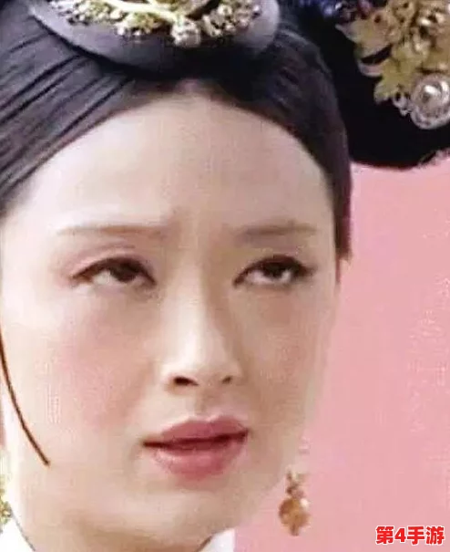申鹤流眼泪翻白眼流口水，反映了当代社会对情感表达的复杂性与多样性，引发人们深思
