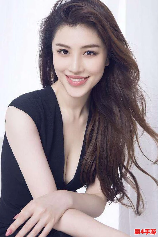 少妇露出茂盛浓密的毛毛,这种表现引发了人们对身体自然美和个人选择的讨论,值得我们深思 少妇露出茂盛浓密的毛毛,这种表现引发了人们对身体自然美和个人选择的讨论,值得我们深思