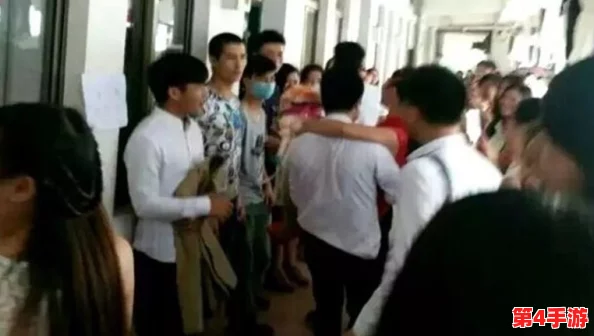 宿舍里被教官c到高潮，令人震惊的事件引发了广泛讨论与关注，背后究竟隐藏着怎样的故事？