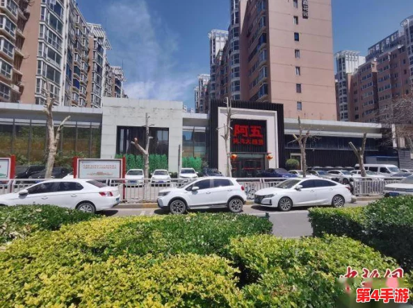 申鹤被丘丘人抓去繁洐后代，神秘事件引发玩家热议与讨论，背后隐藏着怎样的故事？