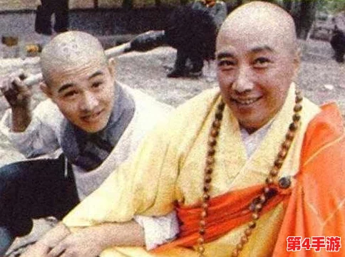 纲手腿法熟练脚法精湛跳舞动作，展现出独特的武术魅力与优雅舞姿，令人叹为观止的表演艺术