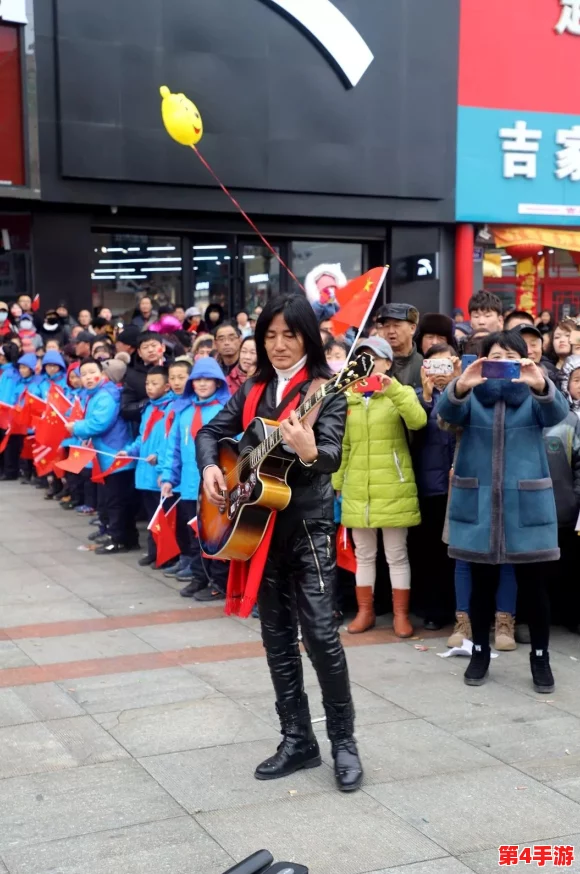 四川少妇搡bbw搡bbbb，现场目击者称气氛火热，引发众多围观群众驻足观看，场面十分壮观