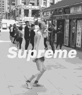 zombie视频supreme：探讨这一现象背后的文化意义与影响力，如何吸引了众多年轻人的关注和参与
