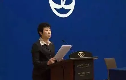 银行业务员1—18全:内部人士曝光,背后真相惊人,涉及高层权力斗争 银行业务员1—18全:内部人士曝光,背后真相惊人,涉及高层权力斗争