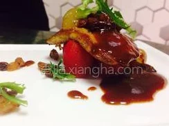 独家揭秘：法式鹅肝的优雅获取途径，搭配芒果卷的美味秘籍大公开！